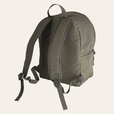 Mochila MIL-TEC Daypack Cityscape MOLLE em cor Olive – mochila urbana de 20 litros com sistema MOLLE, compartimento principal espaçoso e alças acolchoadas. Artigo: 14003201