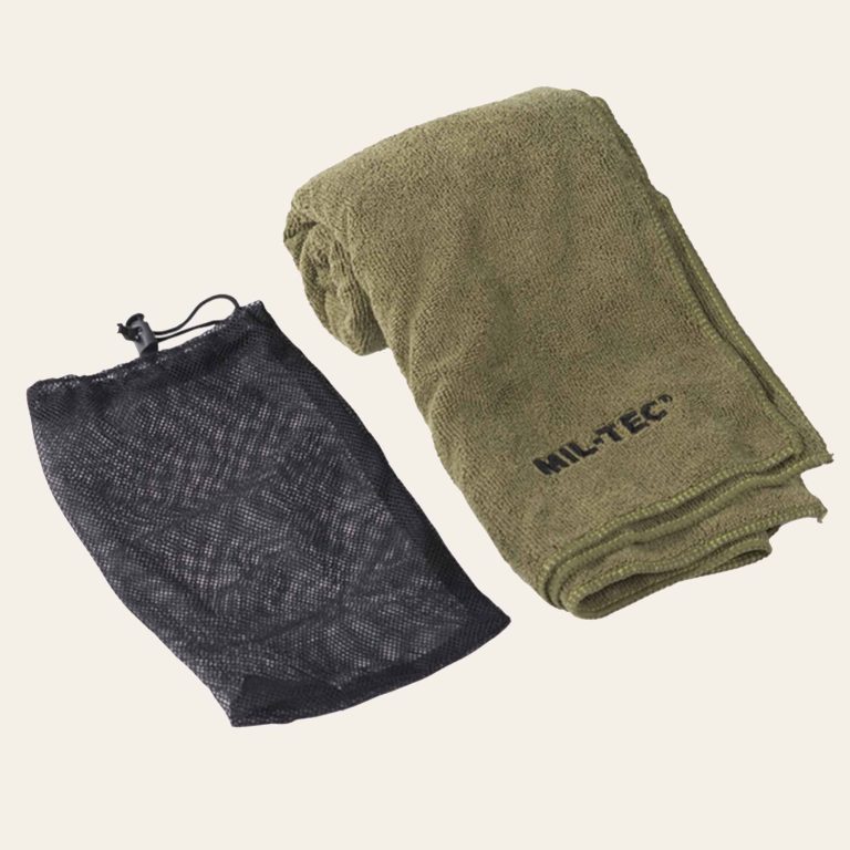 Toalha MIL-TEC Microfibra de 120 x 60 cm com secagem rápida, gancho para secagem e estojo de transporte – ideal para outdoor.