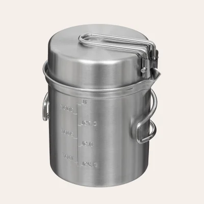 O conjunto de cozinha eficiente com fogão a lenha da Fox Outdoor by MFH