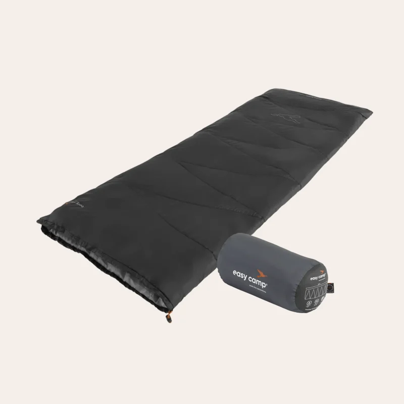 The black Starling blanket from easy camp