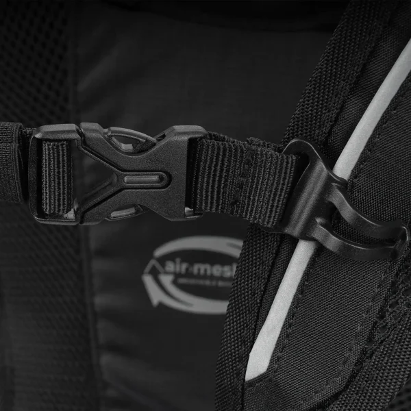 A mochila Bolt-Lite da Highlander Outdoor com bolsa de hidratação A mochila Bolt-Lite da Highlander Outdoor com bolsa de hidratação