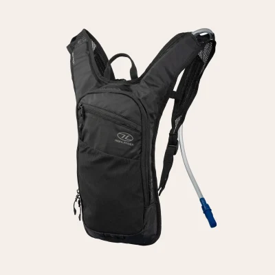 A mochila Bolt-Lite da Highlander Outdoor com bolsa de hidratação