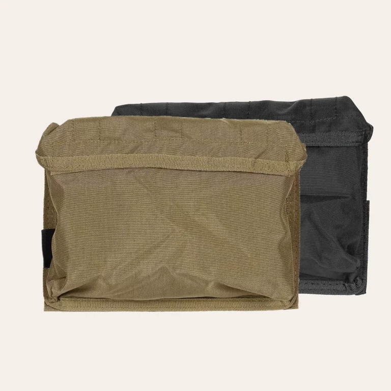 O Pouch Mission 3 (Saco multifunções MFH Mission III) com sistema de velcro fabricado em nylon Cordura robusto
