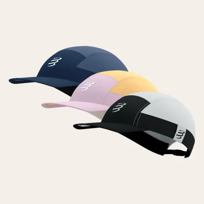 The Compressport 5 Panel Light Cap with breathable design and flexible visor - ideal for sports and hiking.