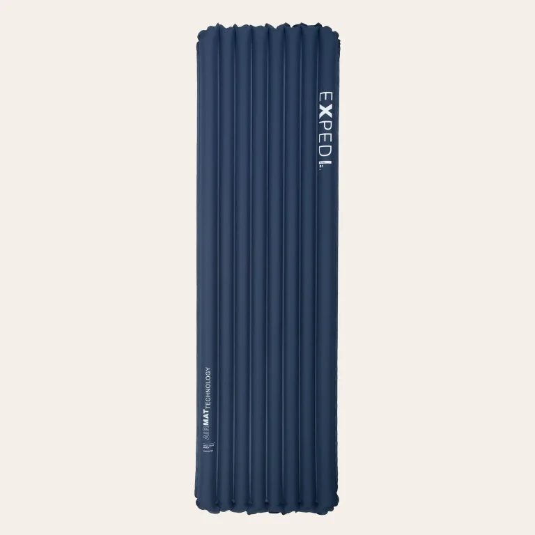 Exped Versa 1R insulating mattress - light, compact mattress for summer and warm nights on hikes and camping trips