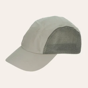 Boné desportivo leve e respirável com proteção UV da Ferrino - ideal para caminhadas, trekking e actividades de verão.