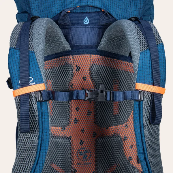 Highlander-Outdoor-Mochila-Vulkan-35-litros-RUC291-NB-07 Mochila Vulkan 35L da Highlander Outdoor para passeios dinâmicos e montanhismo, com suporte para machado de gelo e sistema de costas Airvent
