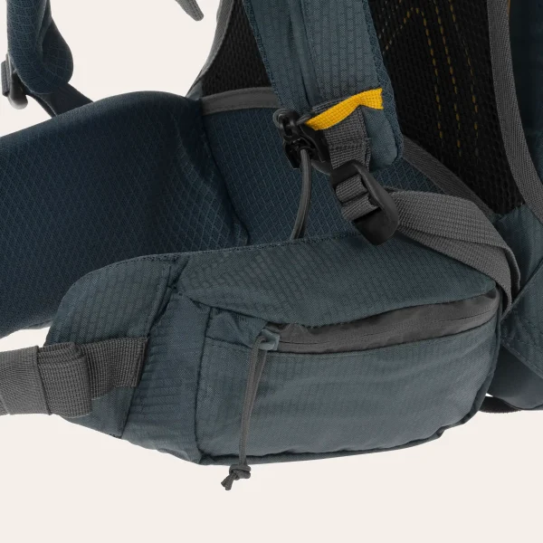 Highlander-Outdoor-Vega-homen-25l-RUC289-GR-11 Mochila de trekking leve Vega 25l da Highlander Outdoor para caminhadas confortáveis e passeios de um dia