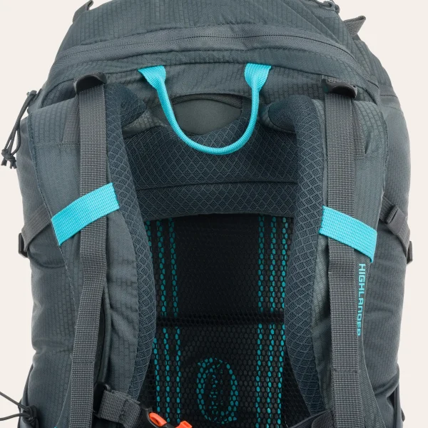 Highlander-Outdoor-Vega-mulher-40l-RUC290L-GR-05 Mochila Highlander Outdoors Vega 40l cinzenta para mulher, artigo RUC290L-GR, mochila de trekking leve com sistema de transporte específico para mulher