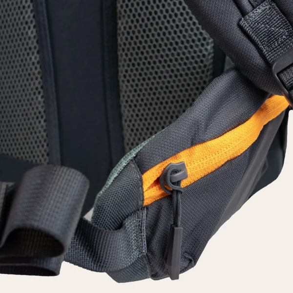 Highlander Ivar 30L backpack - lightweight backpack for day hikes and outdoor adventures