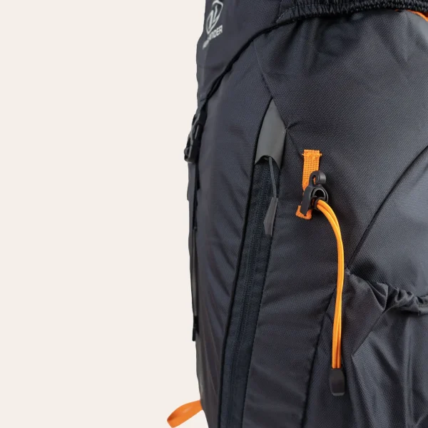 Highlander Ivar 30L backpack - lightweight backpack for day hikes and outdoor adventures