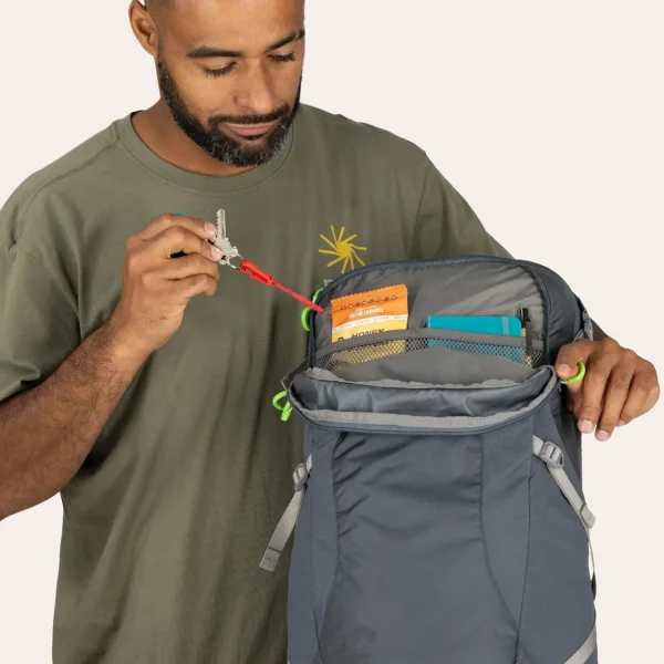 Osprey Sportlite 25 - Lightweight hiking backpack with 25 litres of volume, AirScape™ back system and sustainable materials for day hikes