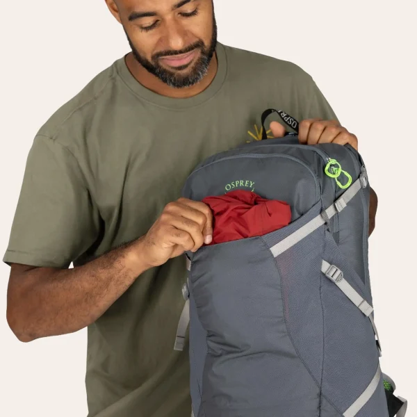 Osprey Sportlite 25 - Lightweight hiking backpack with 25 litres of volume, AirScape™ back system and sustainable materials for day hikes