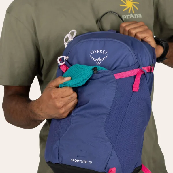 Osprey Sportlite 20 backpack - lightweight 20-litre backpack for hiking and day trips