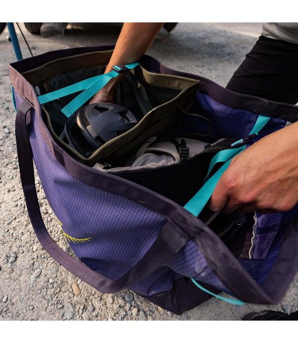 Osprey Transporter™ Gear Tote 60 L - Sturdy, waterproof bag, ideal for outdoor activities, travelling and camping.