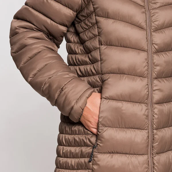 Rock Experience RE.Juneau Parka – parka híbrida leve e quente com isolamento reciclado e tecido exterior ripstop para a cidade e a natureza.