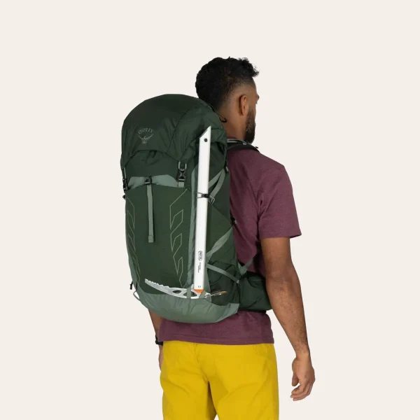 Mochilas Osprey Talon e Tempest – mochilas ajustáveis e leves para caminhadas, ciclismo e trekking com sistema de costas AirScape.