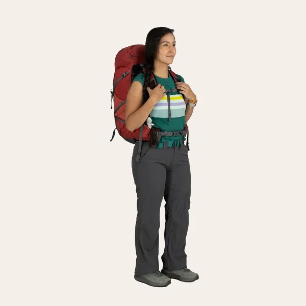 Osprey Talon and Tempest backpacks - adjustable, lightweight backpacks for hiking, cycling and trekking with AirScape back system.