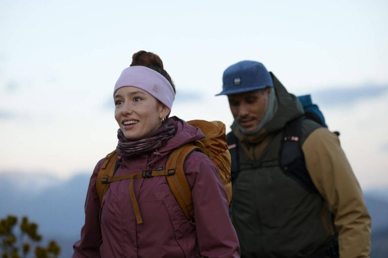 Buff Merino Lightweight Natural Dye multifunctional scarf 100% merino wool, naturally dyed, breathable and anti-odour.