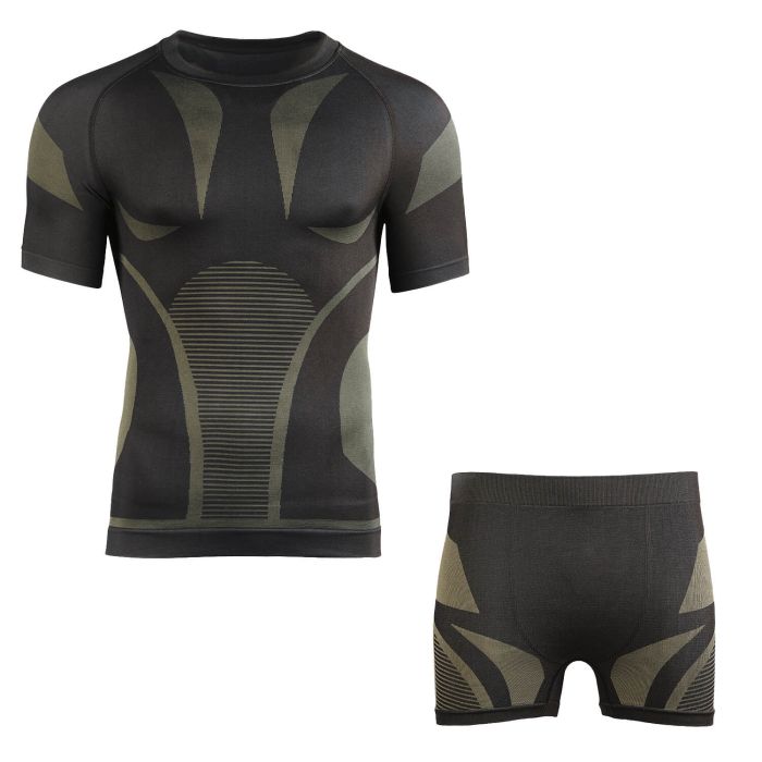 Conjunto de roupa interior funcional Mil-Tec Performance – t-shirt funcional e calções com elasticidade em 4 direções e tecnologia de malha que dá apoio aos músculos.