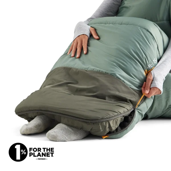 Sea to Summit Boab -1 synthetic sleeping bag with tapered-rectangular shape, Revive Loft insulation and recycled materials.