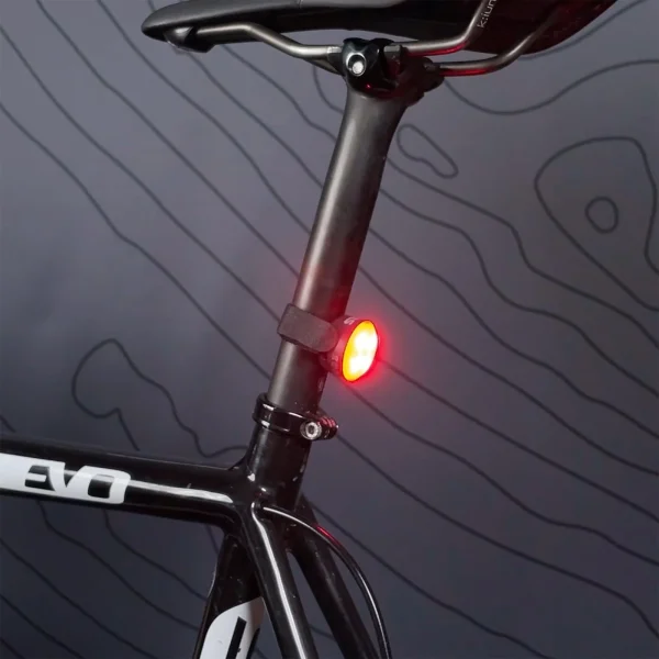 Silva Smini w. Rear Light lanterna frontal ultraleve 250 lúmenes com luz traseira para corrida trail running e outdoor.