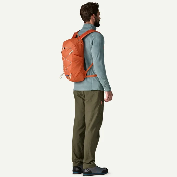 Mochila de caminhada Patagonia Terravia Pack 14L leve e respirável para trilhos e montanha