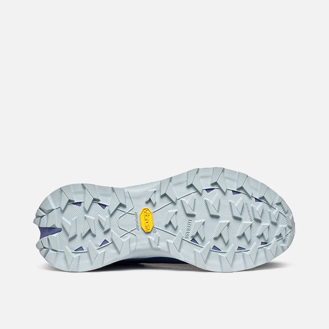 Garmont 9.81 ETERE lightweight Speed Hiking shoe with Vibram Megagrip sole for technical trails and trekking