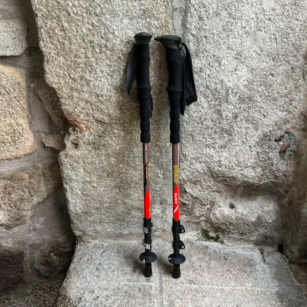 Bastões de trekking Asolo Aspe QL em alumínio 7075 com sistema Quick Lock e punho EVA ergonómico para caminhadas e trilhos