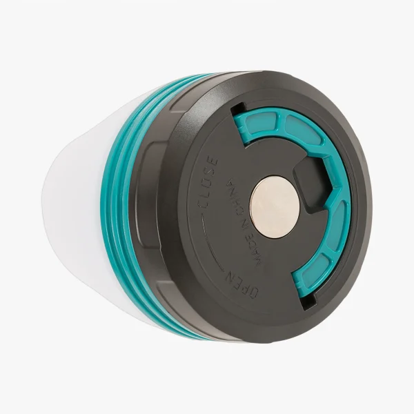 Lanterna de campismo compacta Highlander Outdoor Wee Lantern com base magnética e gancho para tenda, iluminação portátil para campismo e outdoor