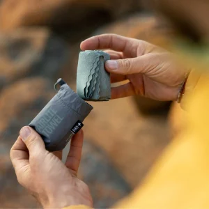 toalha ultraleve Sea to Summit Airlite Towel microfibra compacta secagem rápida campismo trekking viagem