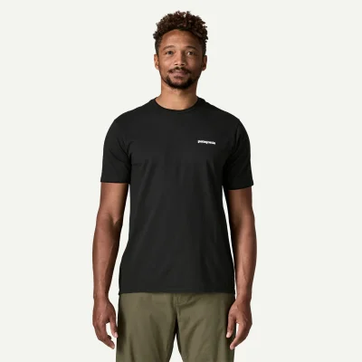 Patagonia P-6 Logo Responsibili-Tee sustainable t-shirt in recycled cotton and recycled polyester for outdoor activities and everyday use