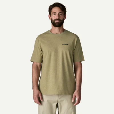 Patagonia P-6 Logo Responsibili-Tee sustainable t-shirt in recycled cotton and recycled polyester for outdoor activities and everyday use