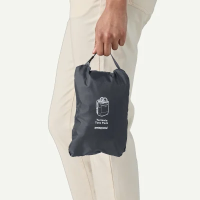 Patagonia Terravia Tote Pack 24L mochila e saco de transporte versátil em materiais reciclados para caminhada, viagens e atividades outdoor