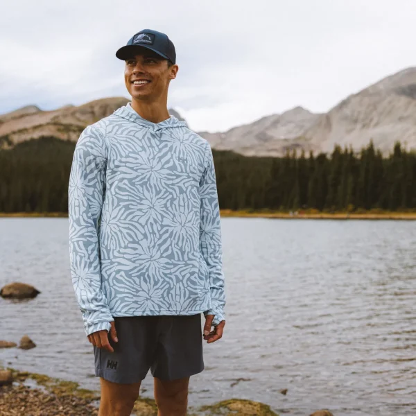 Helly Hansen Men's LIFA Active Solen Hoodie technical hooded sweatshirt with UPF 50+ sun protection for hiking and outdoor activities
